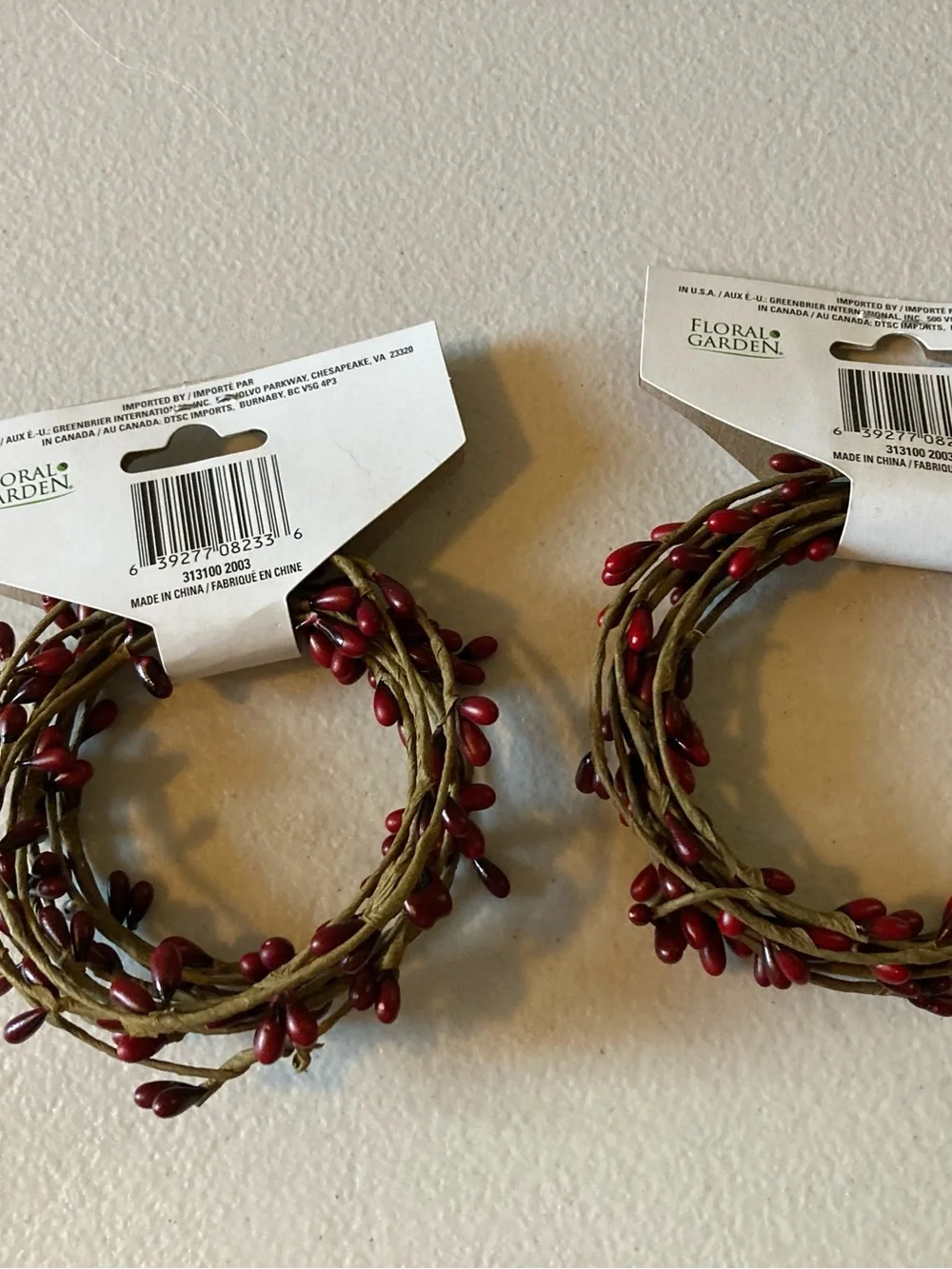 Floral Garden Artificial Berry Garland 9 ft Red Brown Plastic Seasonal Lot of 2